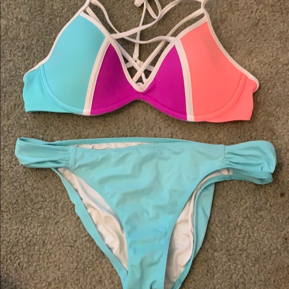Strappy push up bikini top